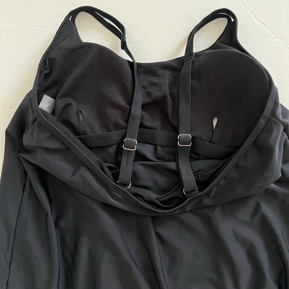 NWOT Med (8-10) Black Blouson Tankini Swimsuit top Adj straps bathing suit - Picture 5 of 8